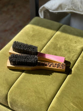 Custom SLEEK Brush